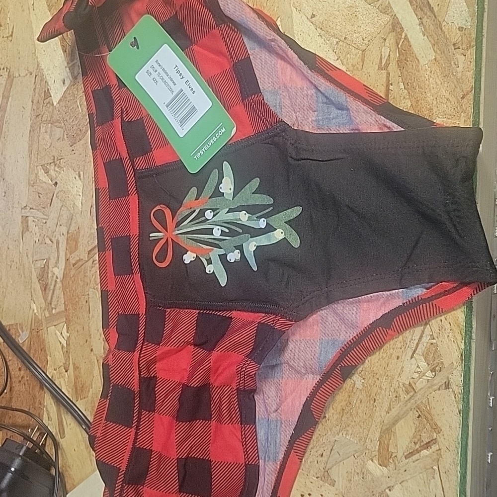 Tipsy Elves‎ NWT Womans Mistletoe Underwear Buffalo Plaid Size 3X